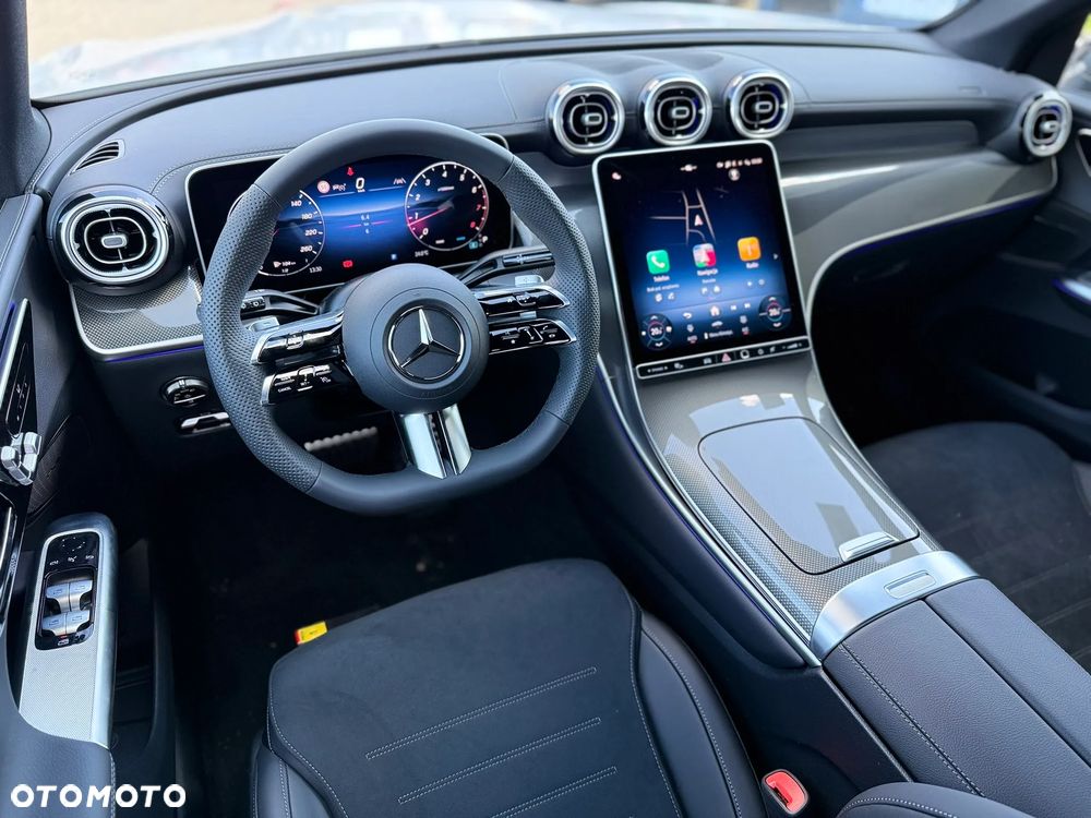 Mercedes-Benz GLC - 12