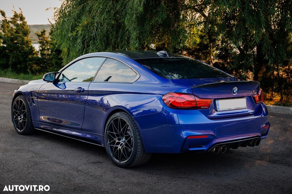 BMW M4 Coupe DKG Competition - 18