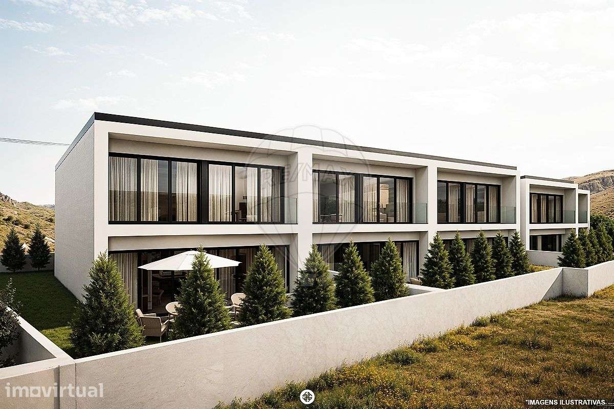 Moradia T4 para venda - Grande imagem: 2/28