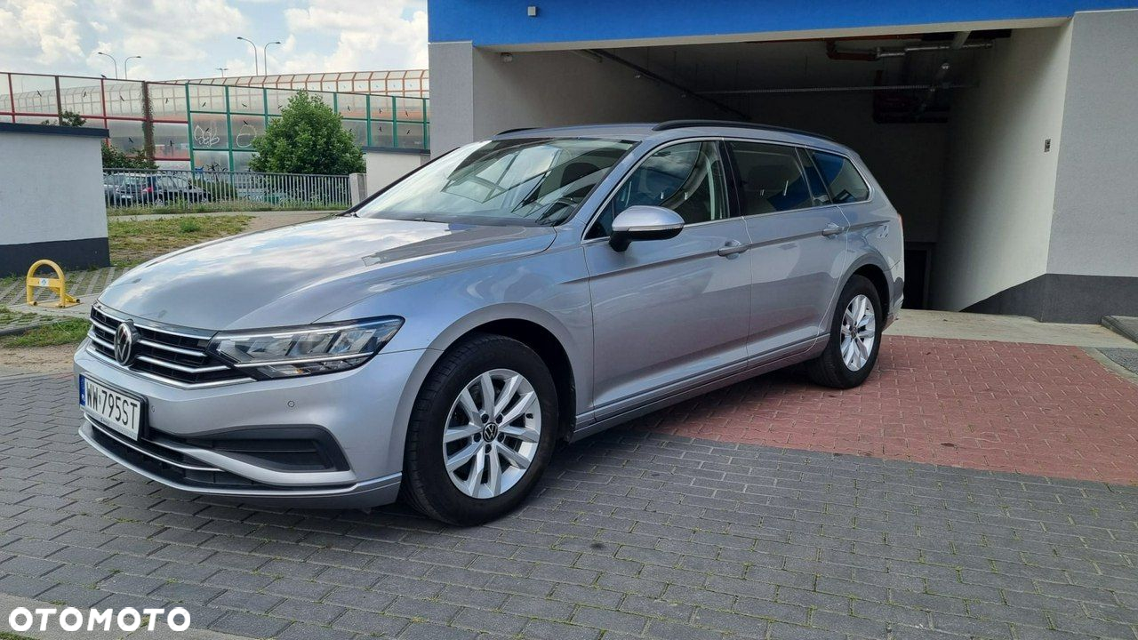 Volkswagen Passat - 2