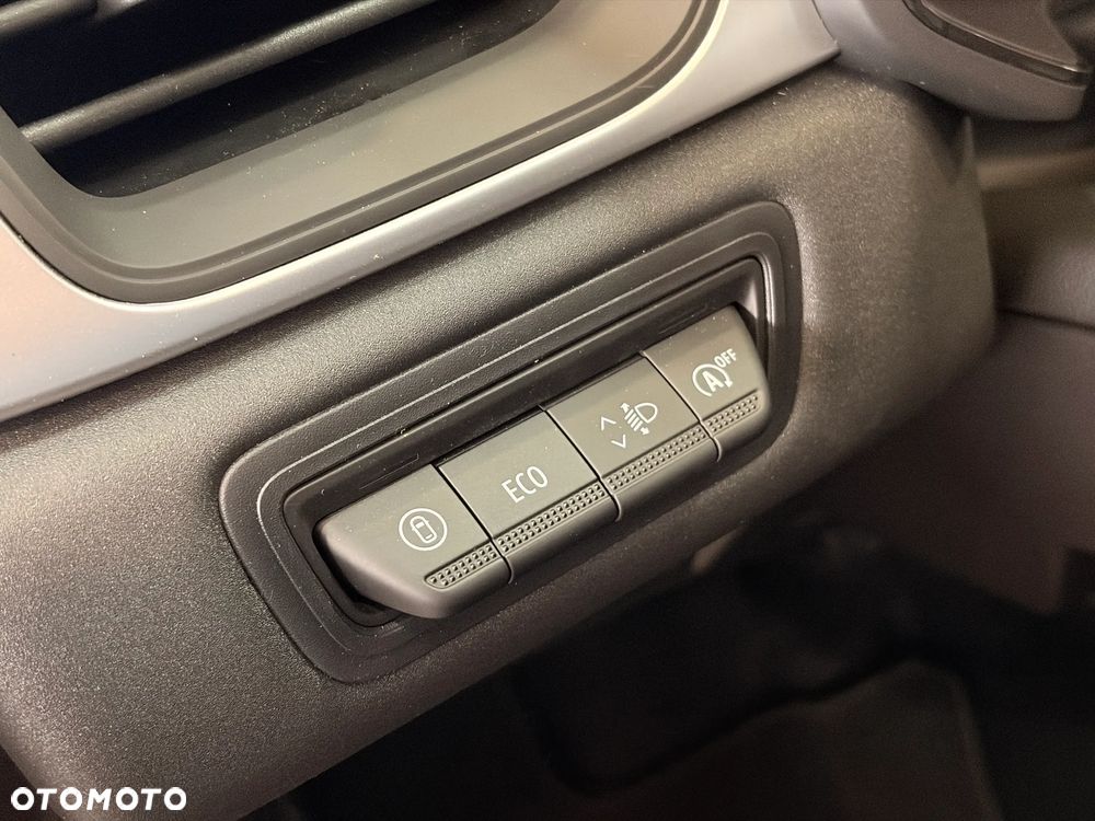 Mitsubishi ASX 1.3 mHEV Invite Cold DCT - 17