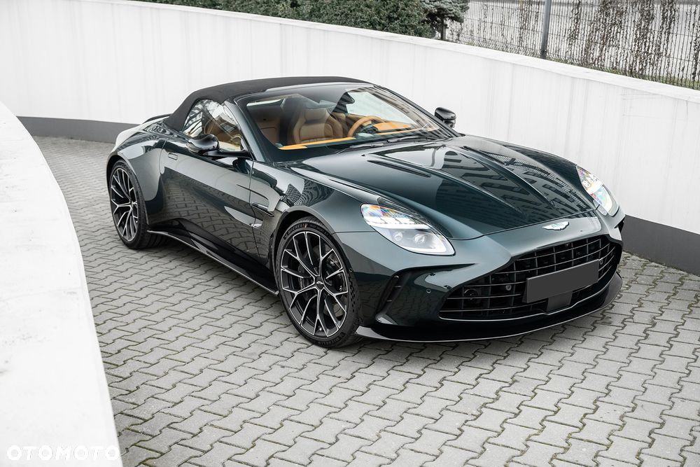 Aston Martin Vantage - 2