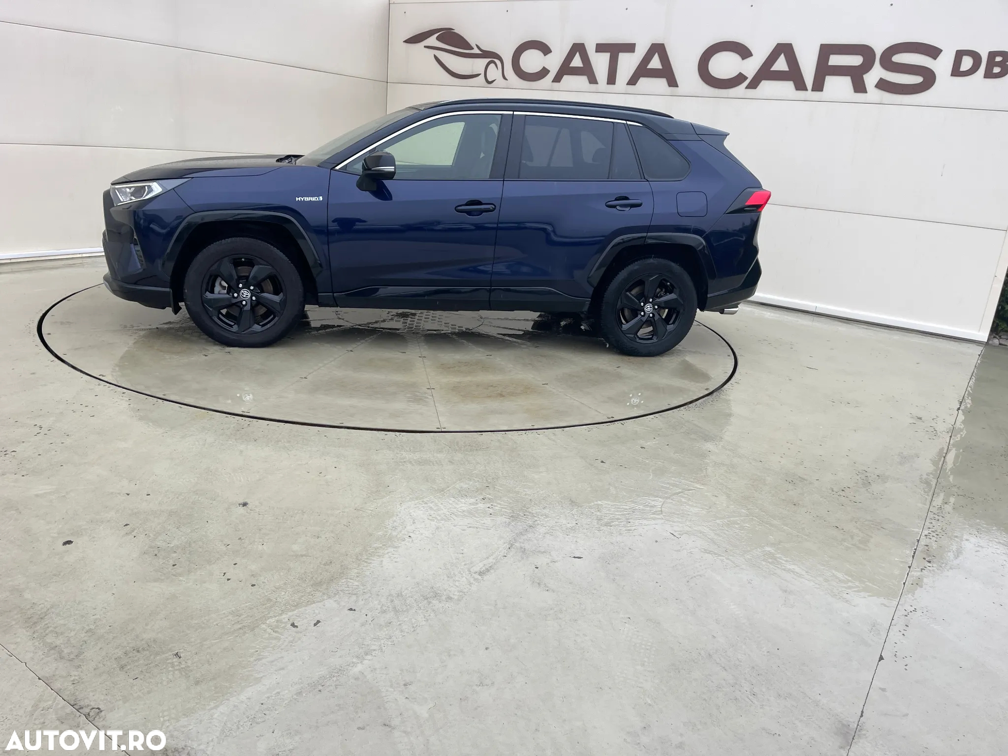 Toyota RAV4 - 7