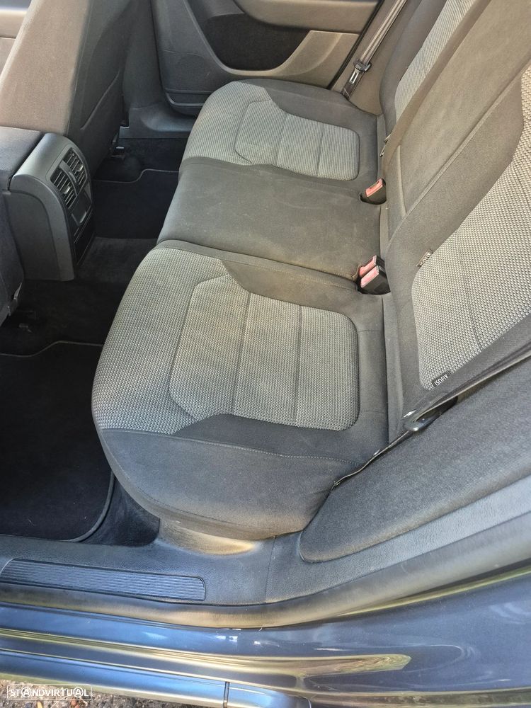 VW Passat Variant 1.6 TDI BlueMotion - 15