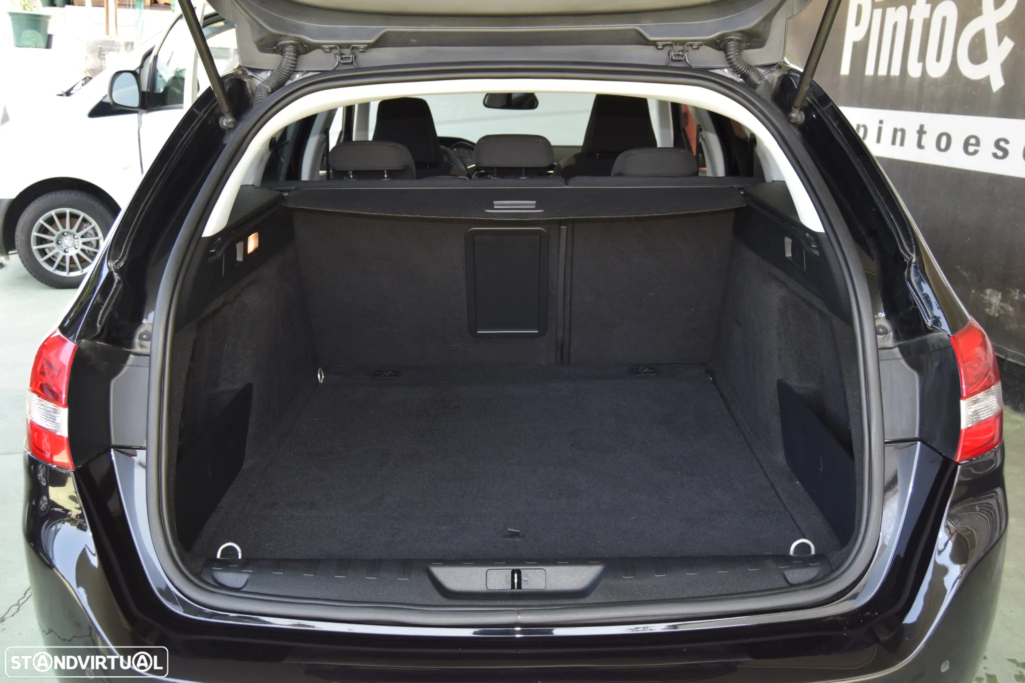 Peugeot 308 SW 1.6 BlueHDi Style - 36