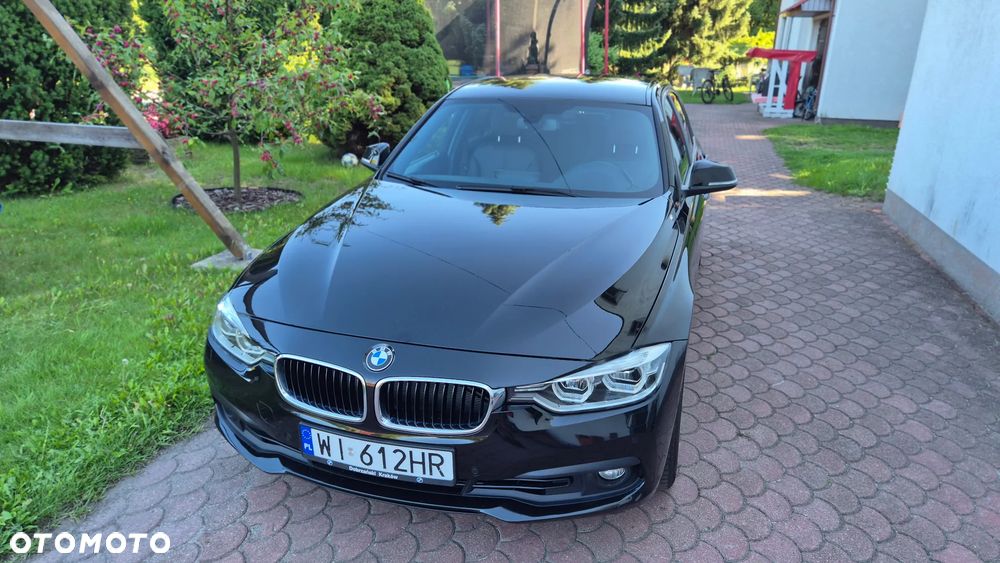BMW Seria 3 320i xDrive Advantage sport - 2