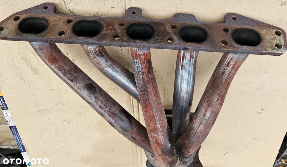 Volvo V50 S40 2.4 20V kolektor wydechowy