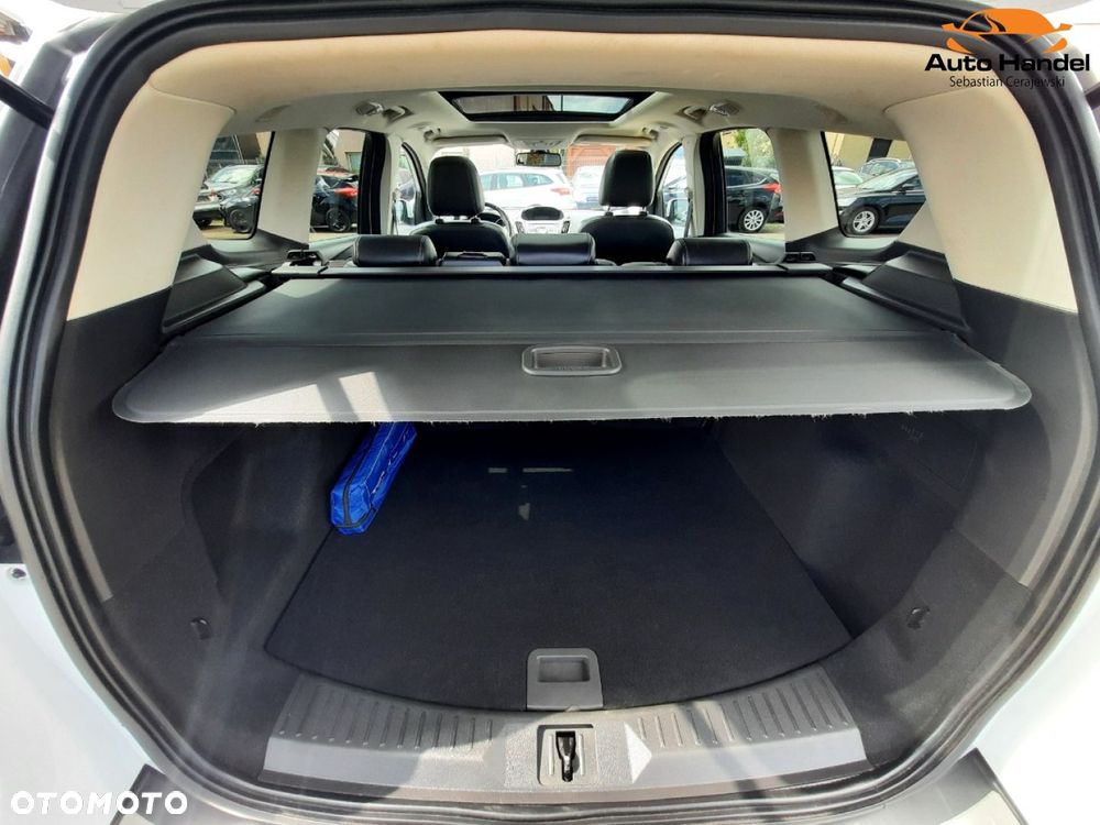 Ford Kuga 1.5 EcoBoost 4x4 Titanium - 16