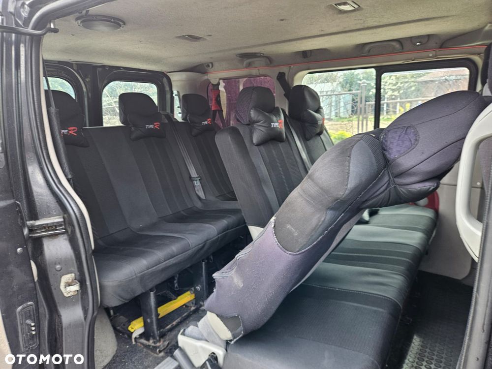Opel Vivaro - 10