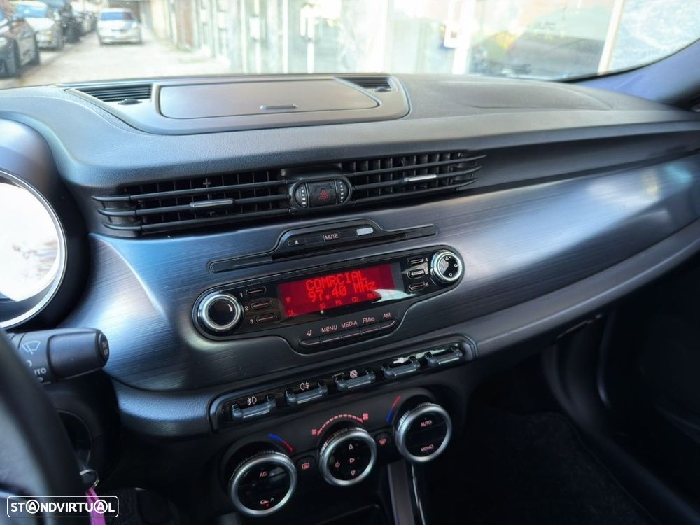 Alfa Romeo Giulietta 1.6 JTDM Distinctive 57X - 14