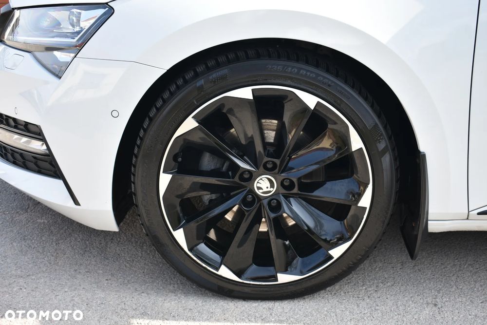 Skoda Superb 2.0 TDI SCR 4x4 Sportline DSG - 14
