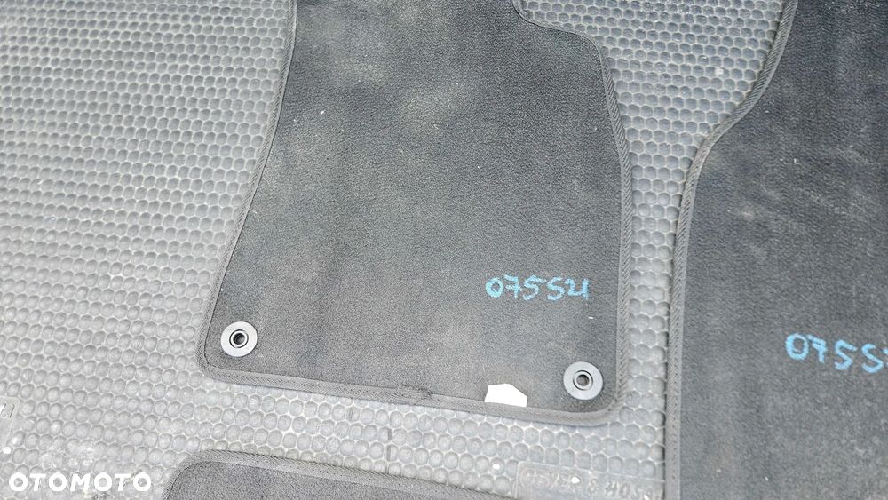 Dywaniki Wycieraczki Wykładzina Czarne Welur Europa Komplet Audi A4 B6 B7 Seat Exeo Sedan Kombi - 40