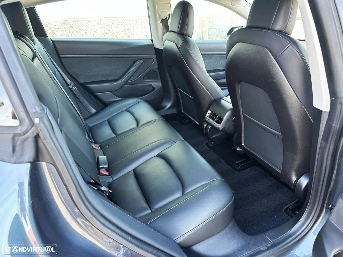 Tesla Model 3 Long-Range Dual Motor AWD - 29
