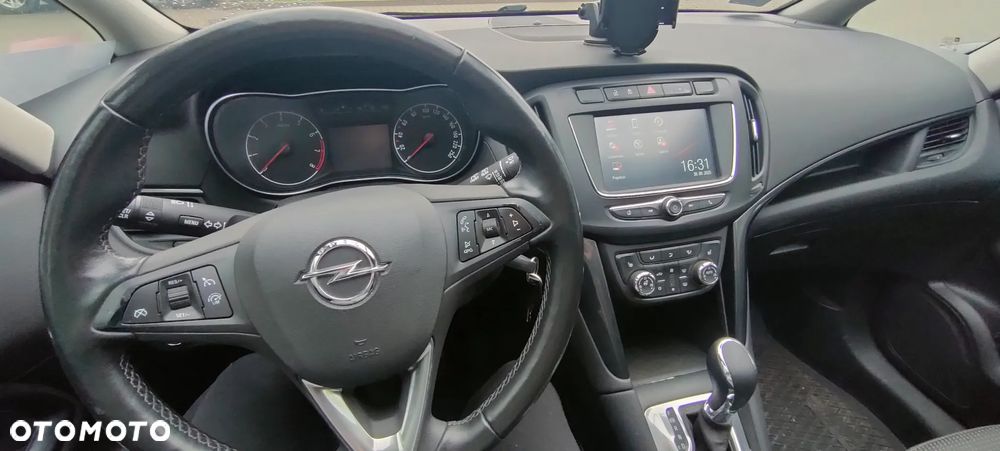 Opel Zafira - 13