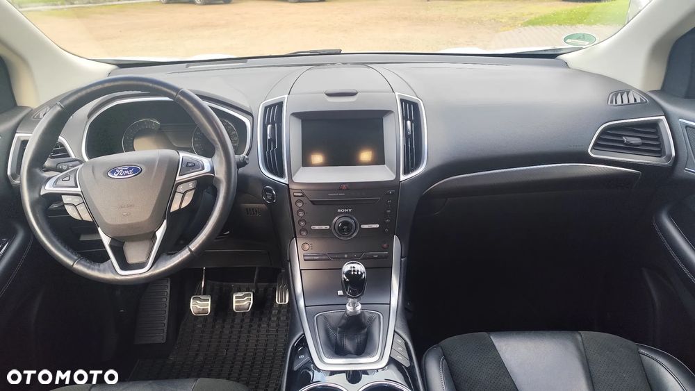 Ford Edge 2.0 TDCi 4x4 ST-LINE - 24