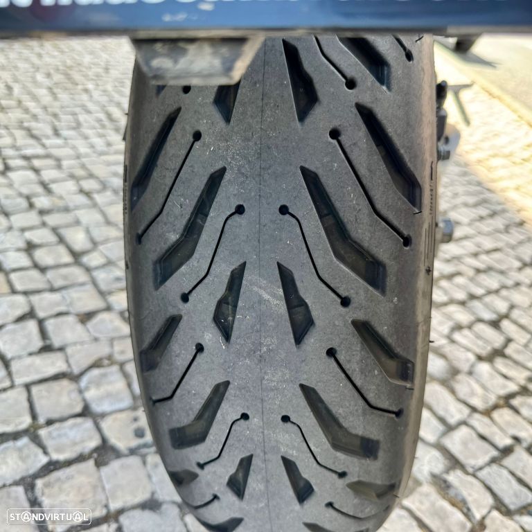 Honda CB 650 RA - 19