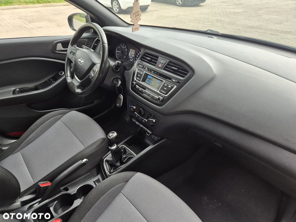 Hyundai i20 1.2 GO - 15