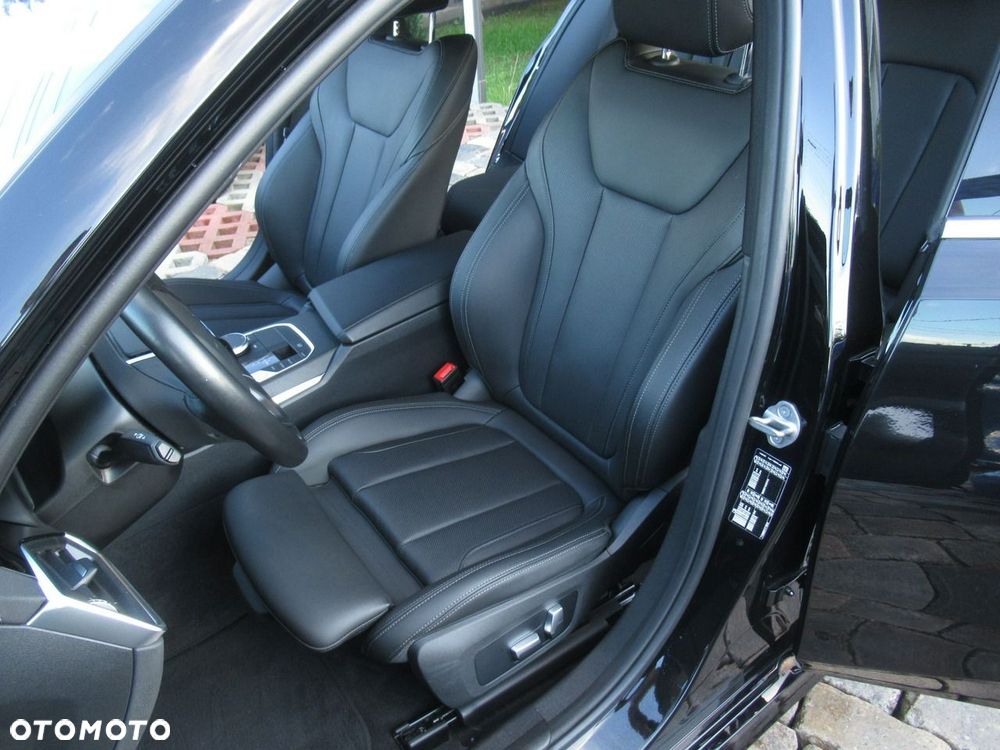 BMW Seria 3 320i Luxury Line - 6