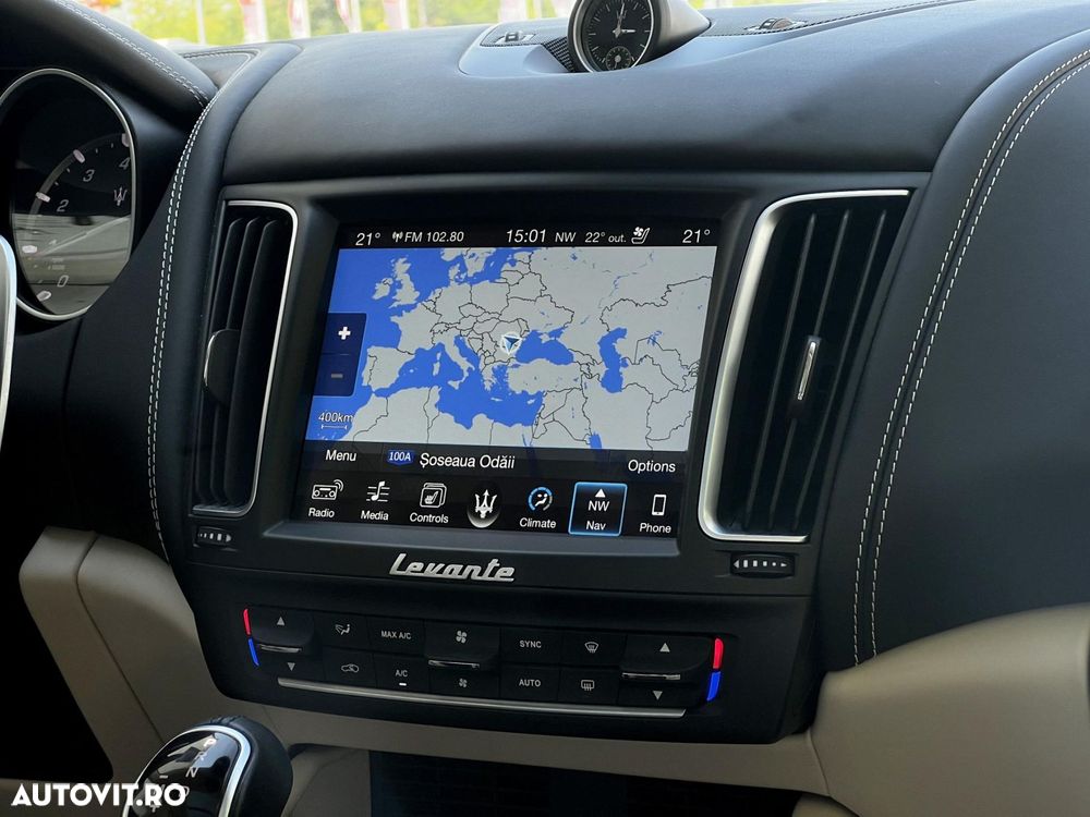 Maserati Levante - 12