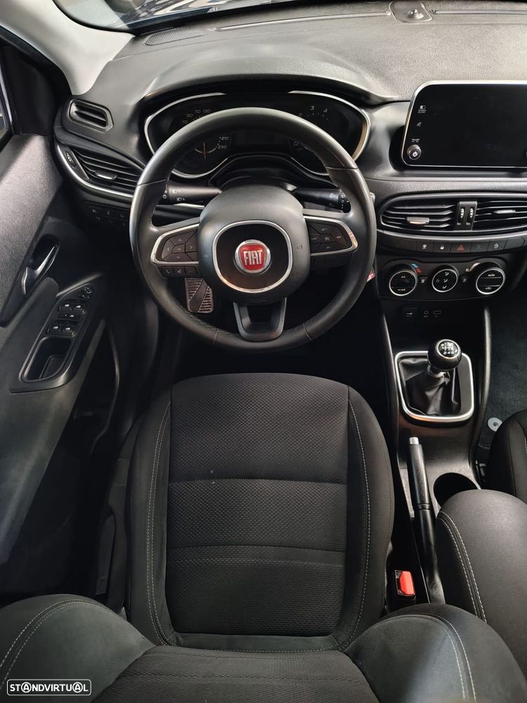 Fiat Tipo Station Wagon 1.6 M-Jet Lounge - 12