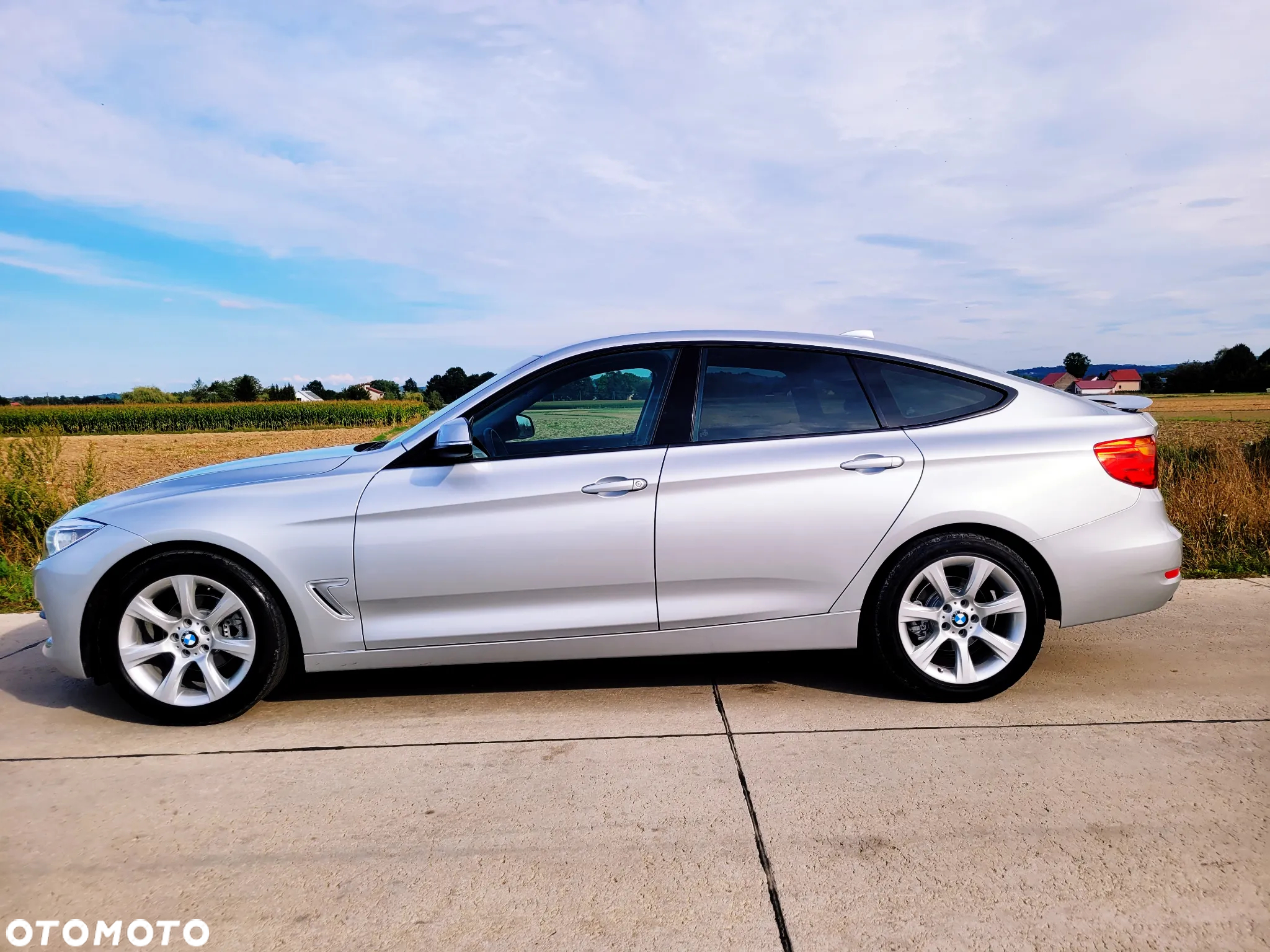 BMW Seria 3 320i Luxury Line - 2