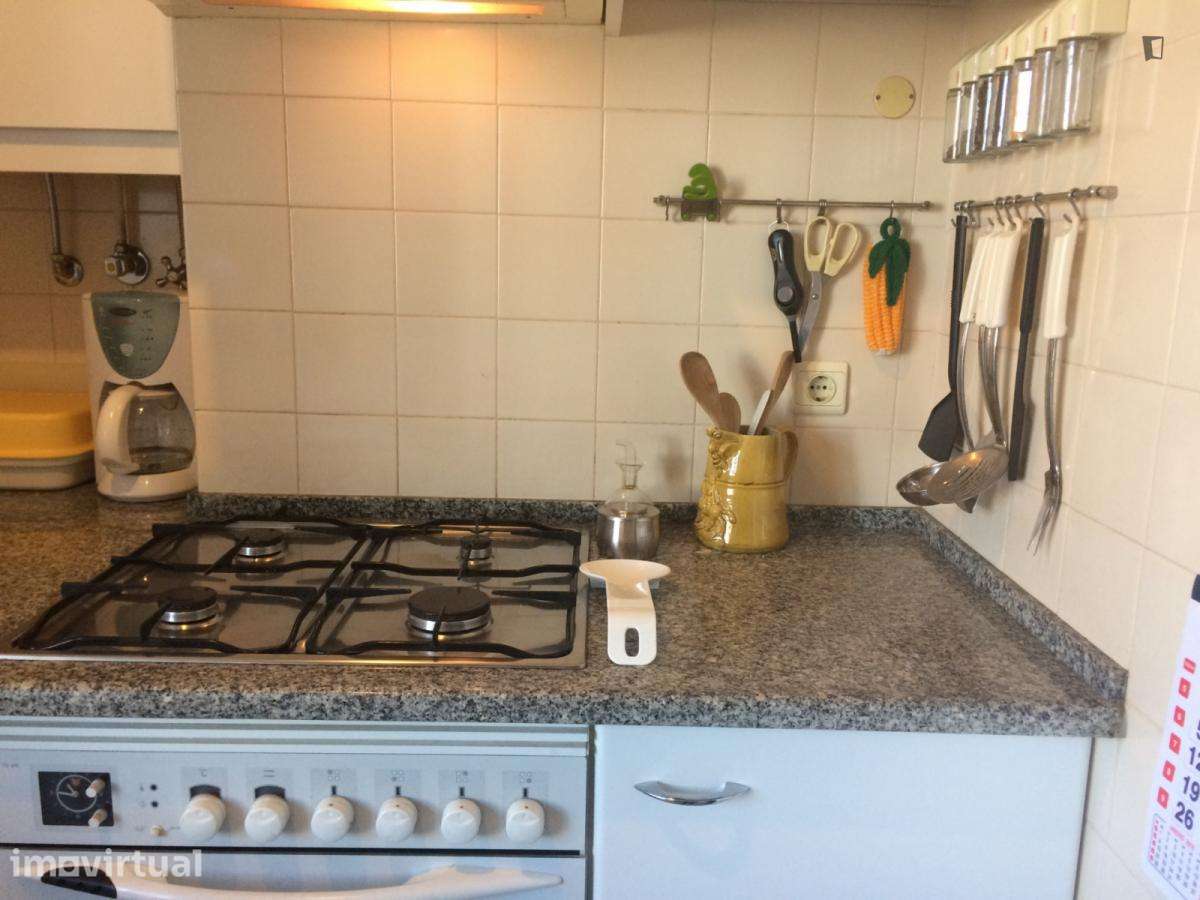 Quarto - localizado em Oeiras Lisbon - Grande imagem: 3/48