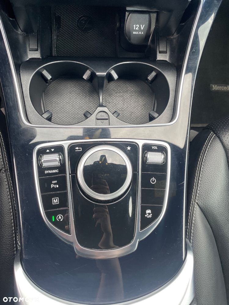 Mercedes-Benz GLC - 22
