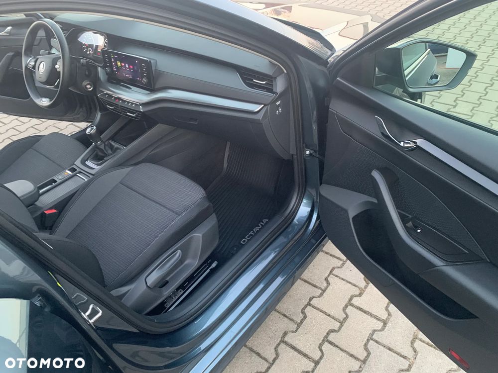 Skoda Octavia 2.0 TDI Ambition DSG - 20