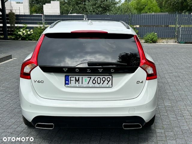 Volvo V60 D4 Geartronic Summum - 6