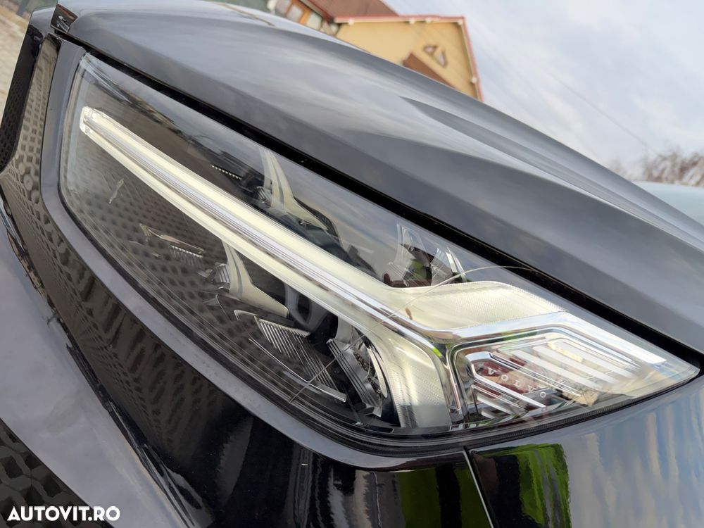 Volvo XC 40 T3 Geartronic RDesign - 35