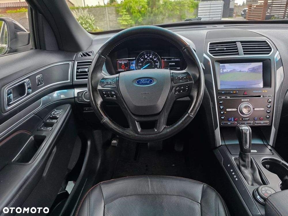 Ford Explorer - 23