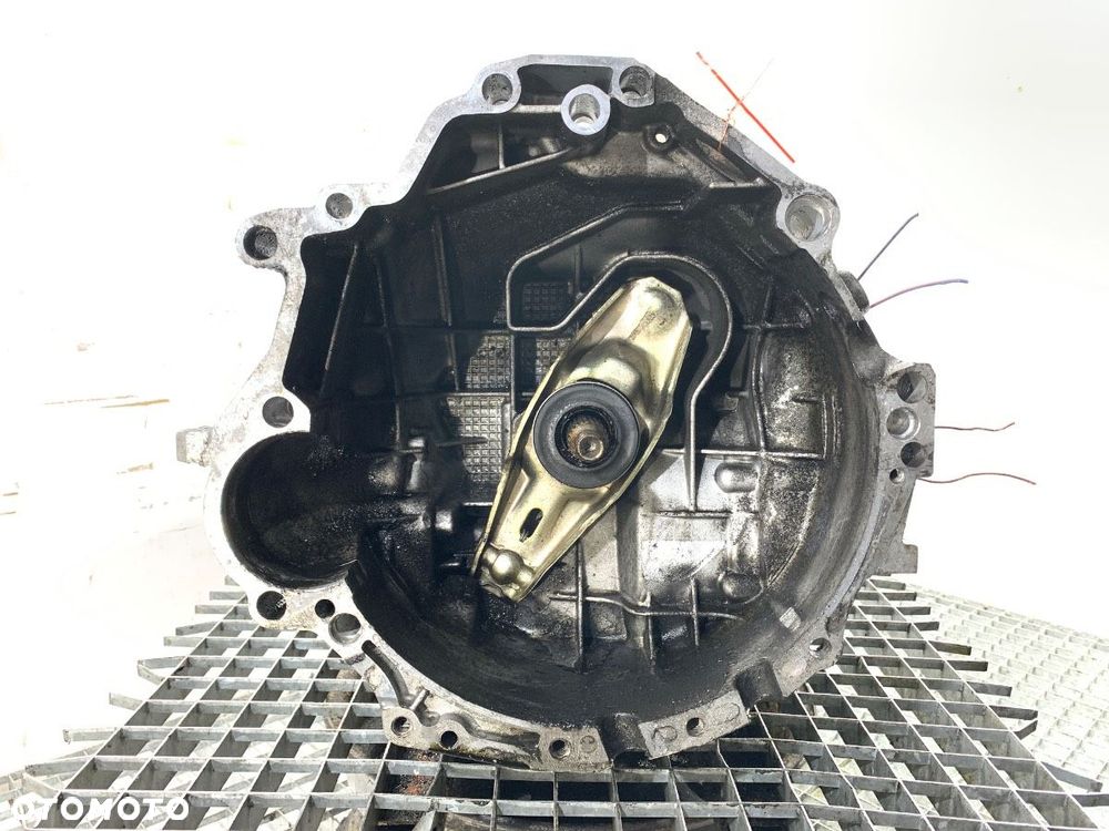 SKRZYNIA BIEGÓW  AUDI A4 B6 Avant (8E5) 2000 - 2005 1.9 TDI 96 kW [130 KM] olej napędowy 2001 - - 1