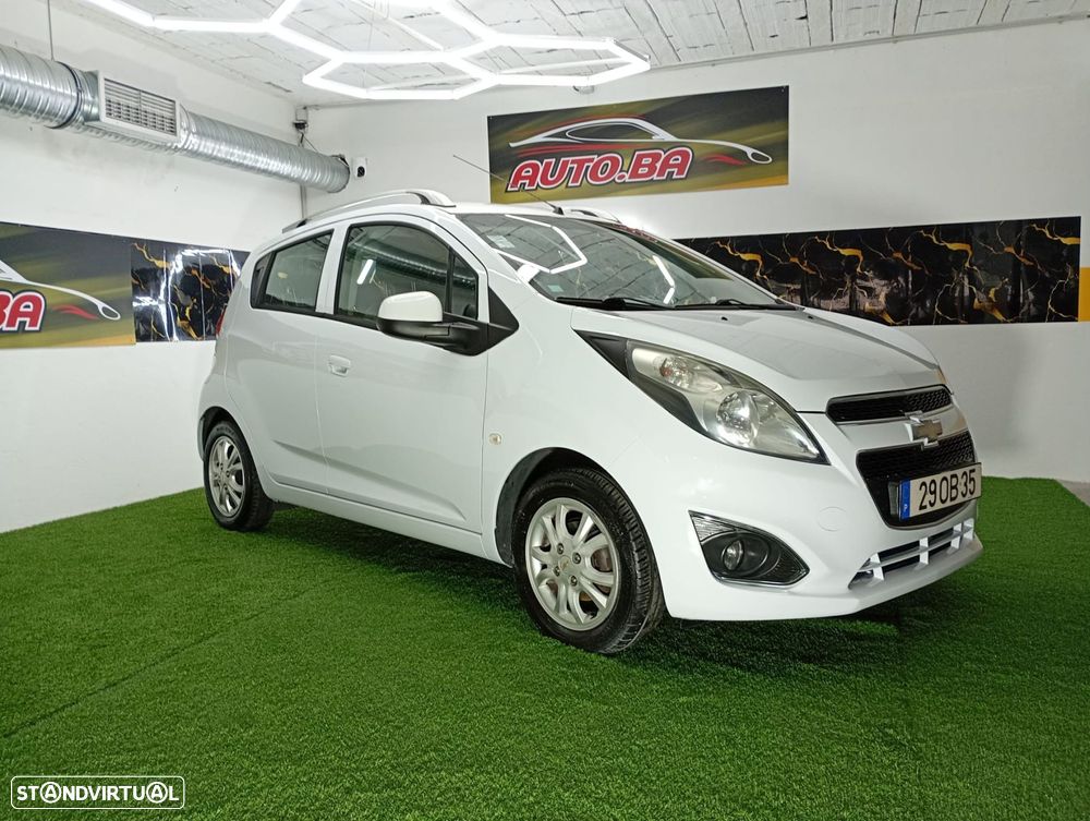 Chevrolet Spark 1.0 L Bi-Fuel - 6
