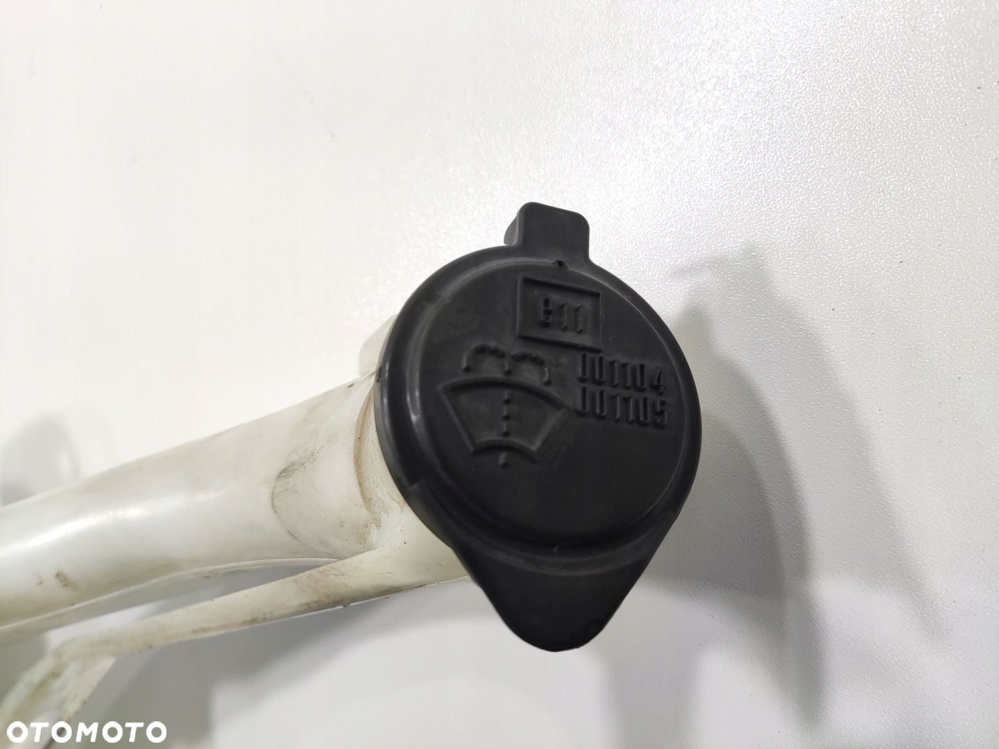 ZBIORNICZEK PŁYNU SPRYSKIWACZY TOYOTA RAV4 II 2003-2005 LIFT - 3