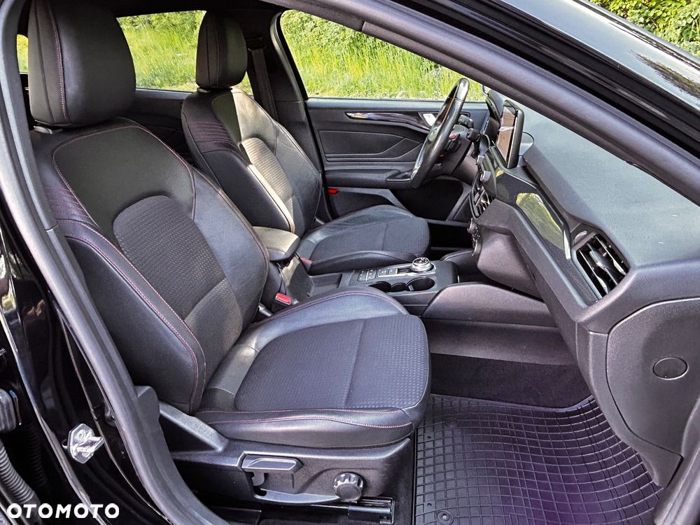 Ford Focus 2.0 EcoBlue ST-Line X - 27