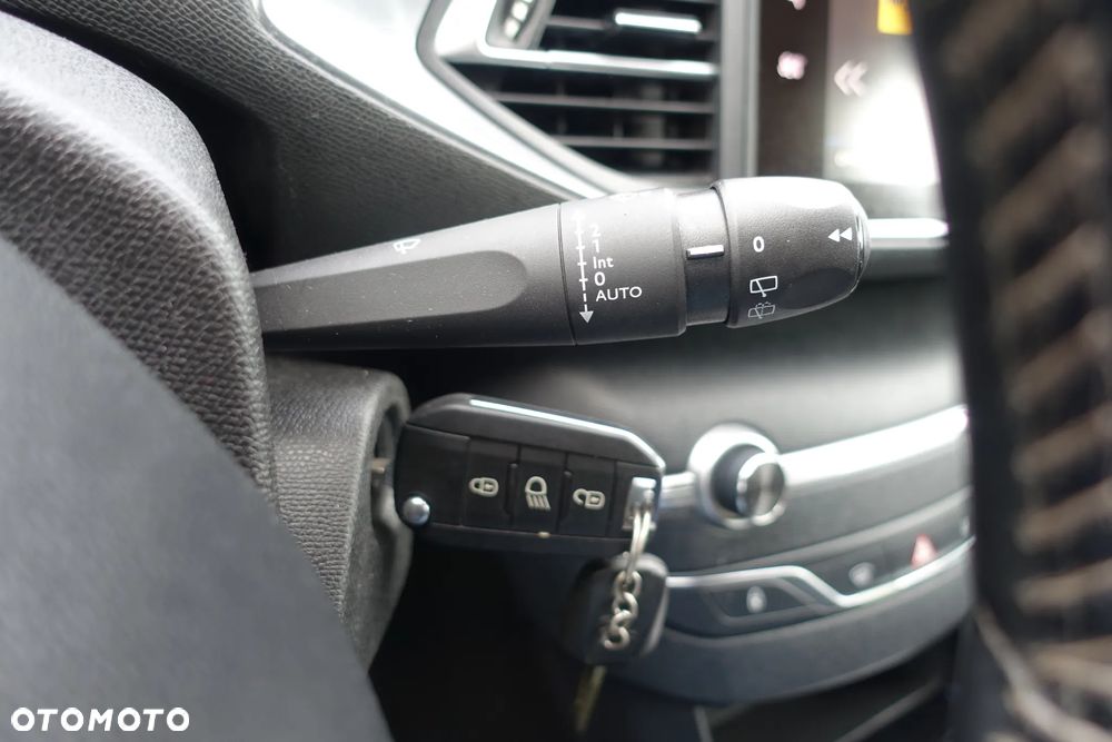 Peugeot 308 1.5 BlueHDi Active S&S - 36