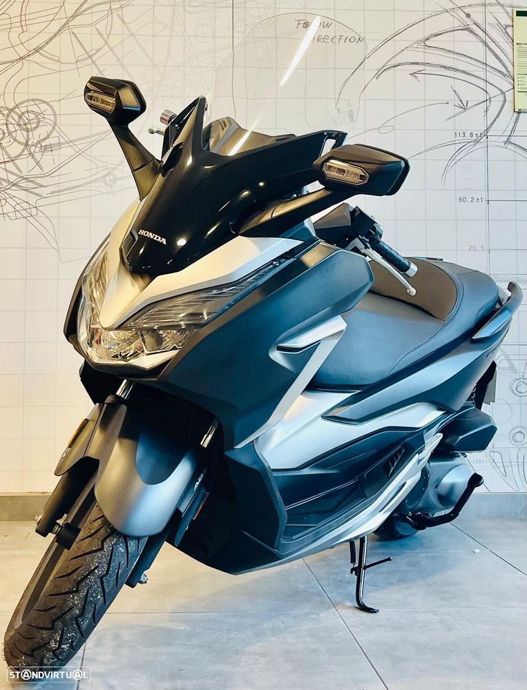 Honda Forza 300 - 4