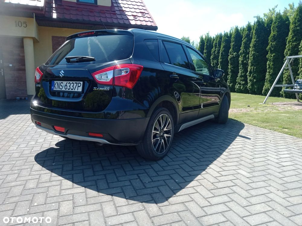 Suzuki SX4 1.6 Comfort Plus - 4
