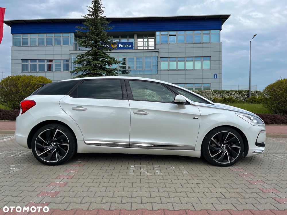 Citroën DS5 Hybrid4 EGS6 SportChic - 32