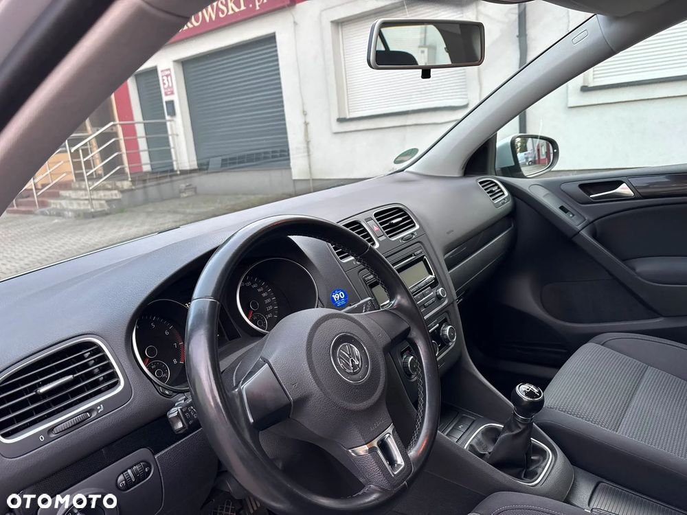 Volkswagen Golf - 5