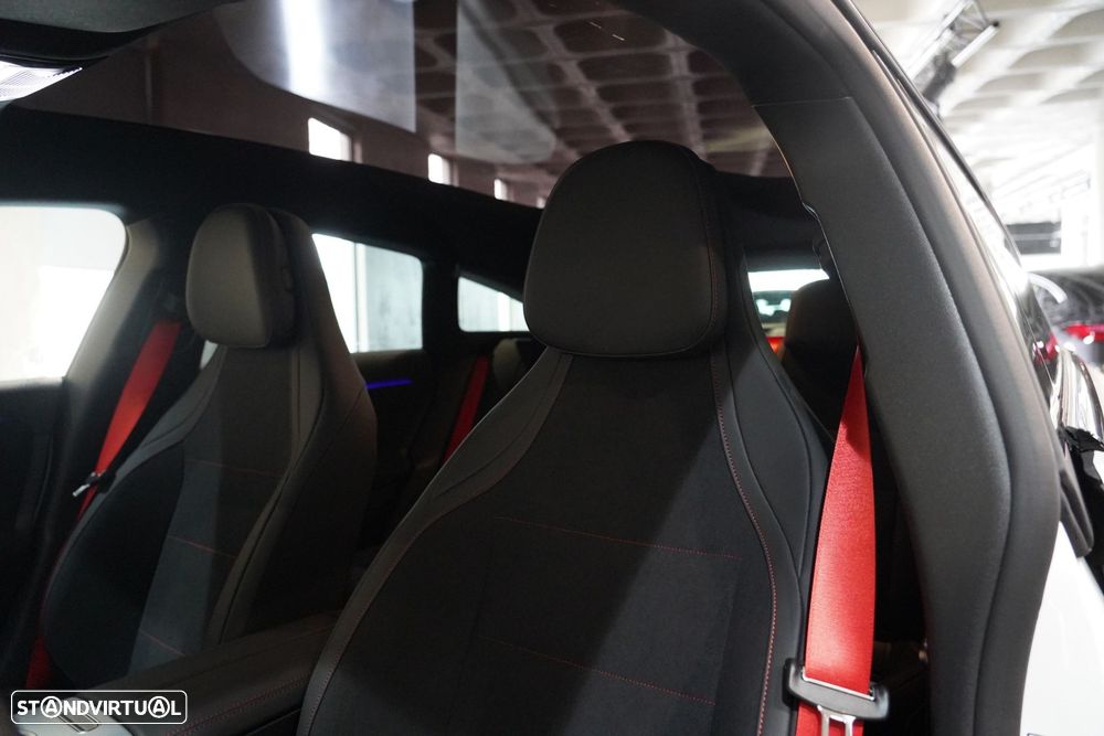 Mercedes-Benz CLA 250+ - 32