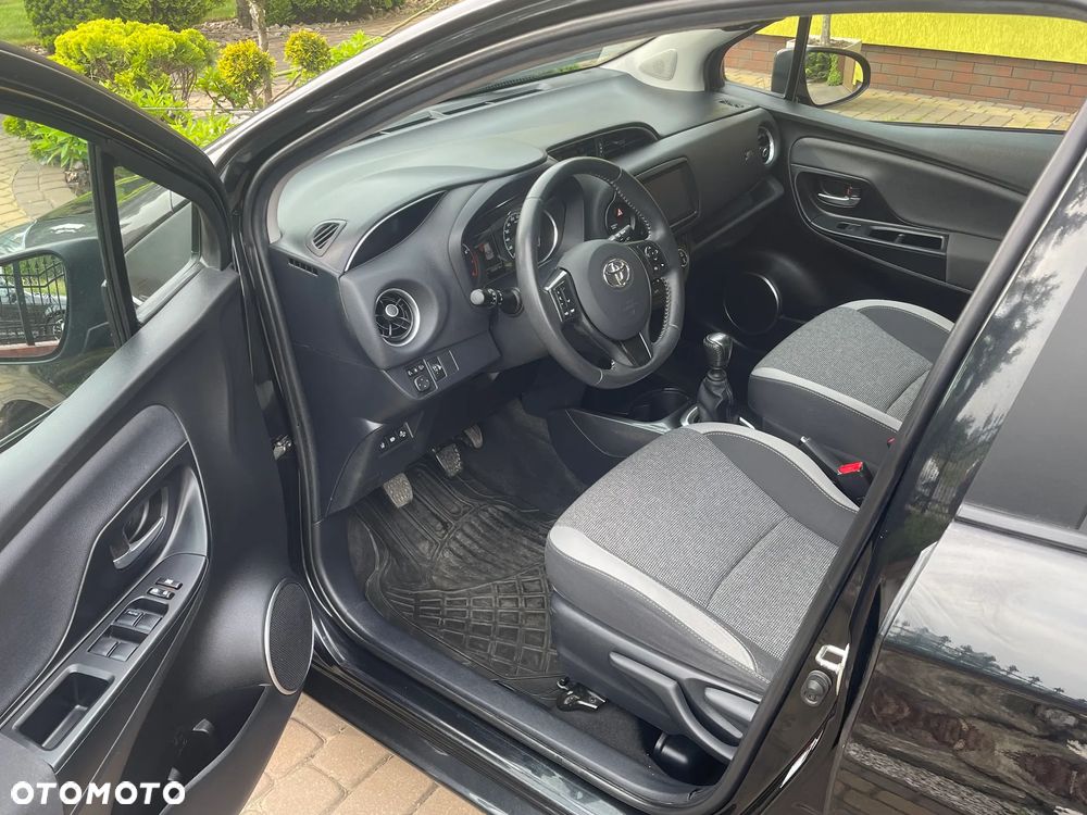 Toyota Yaris 1.5 20th Anniversary - 11