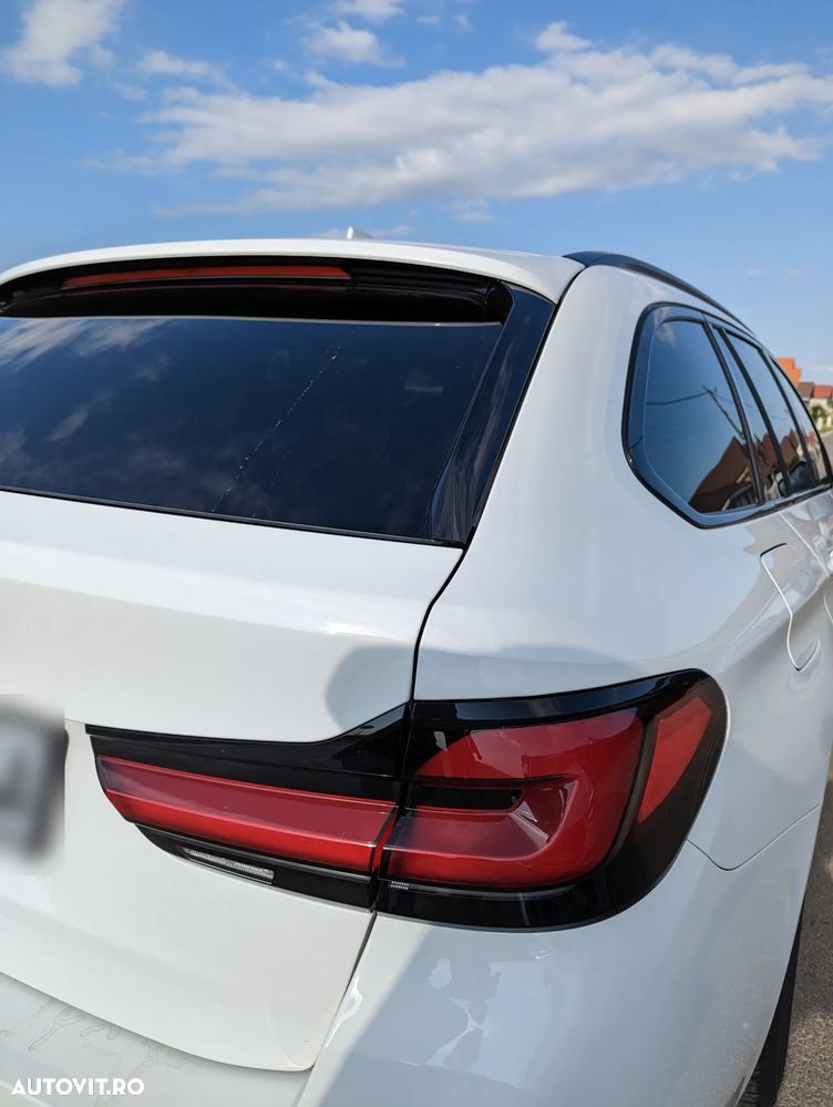 BMW Seria 5 530d xDrive AT MHEV - 10