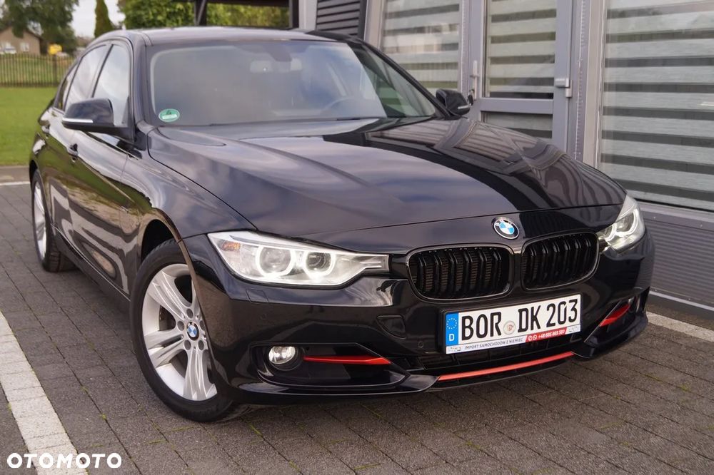 BMW Seria 3 328i xDrive Sport-Aut Sport Line - 38