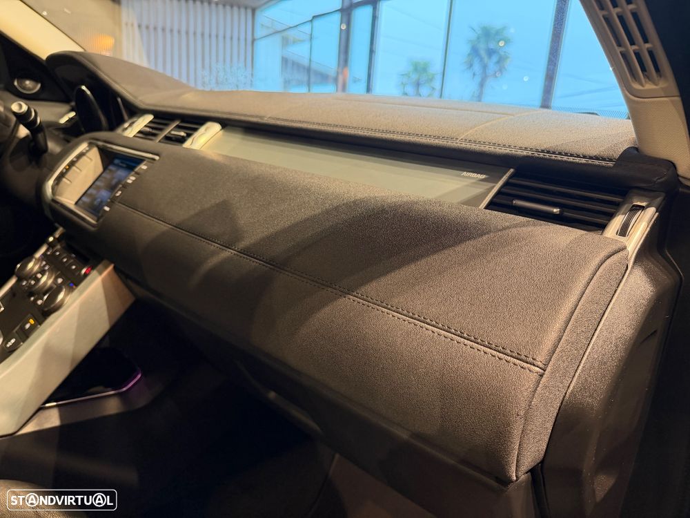 Land Rover Range Rover Evoque 2.2 eD4 Dynamic - 29