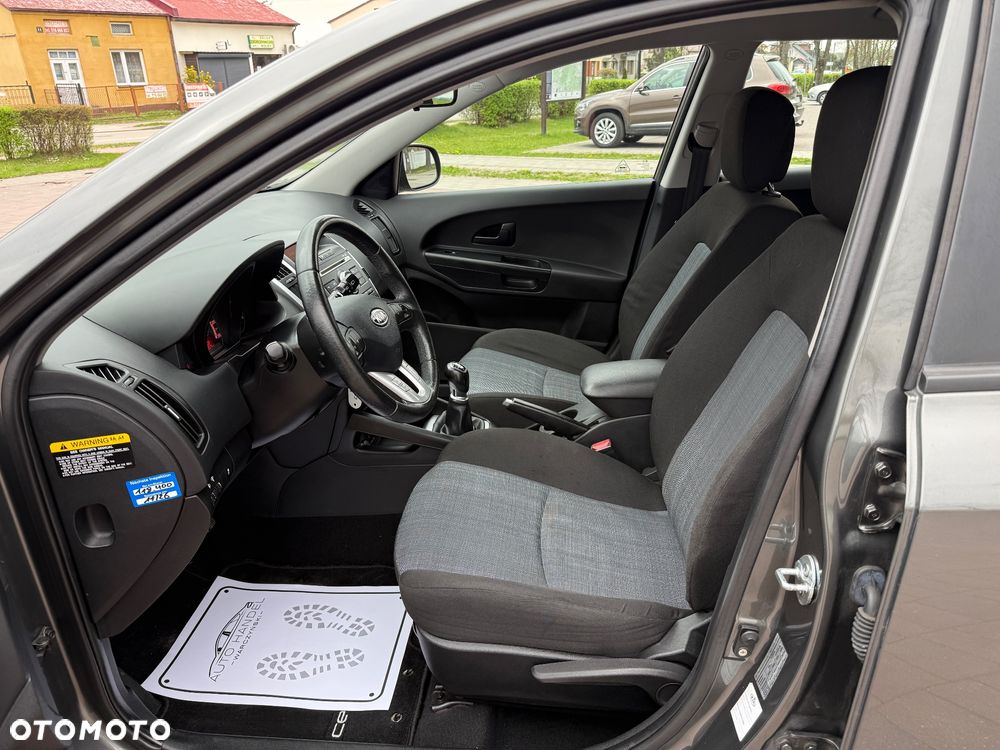 Kia Ceed 1.4 CVVT Attract - 8