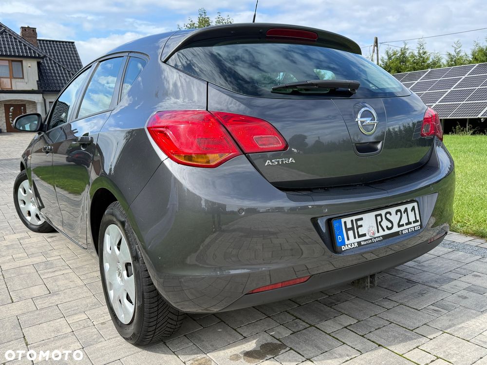 Opel Astra 1.6 Cosmo - 4