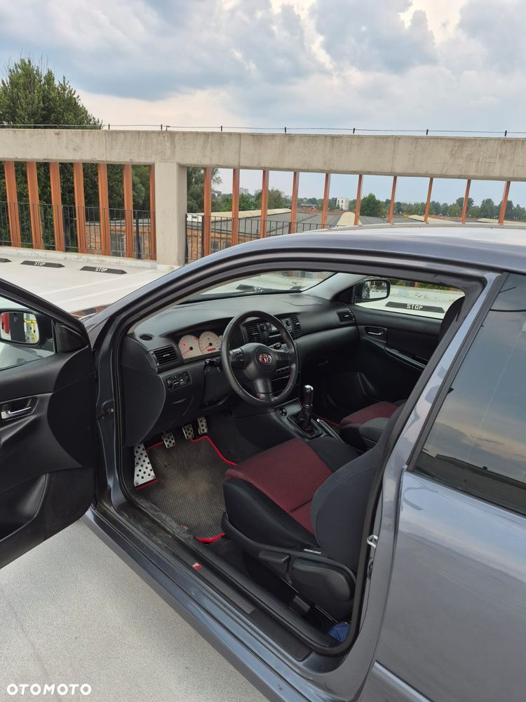 Toyota Corolla - 8