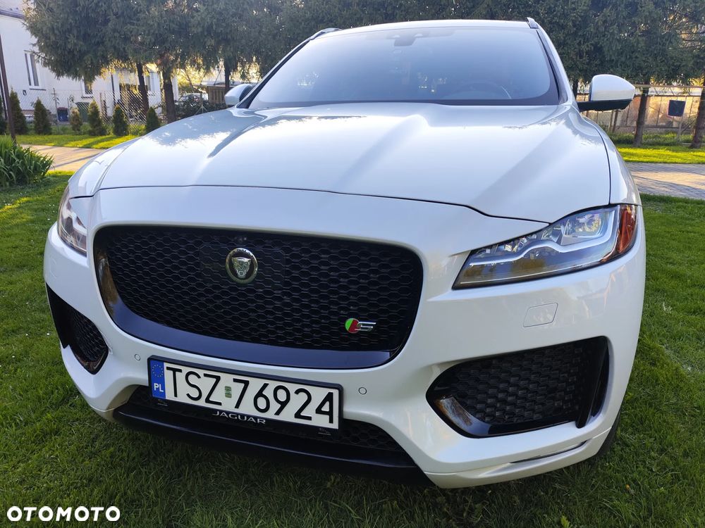 Jaguar F-Pace S AWD - 12