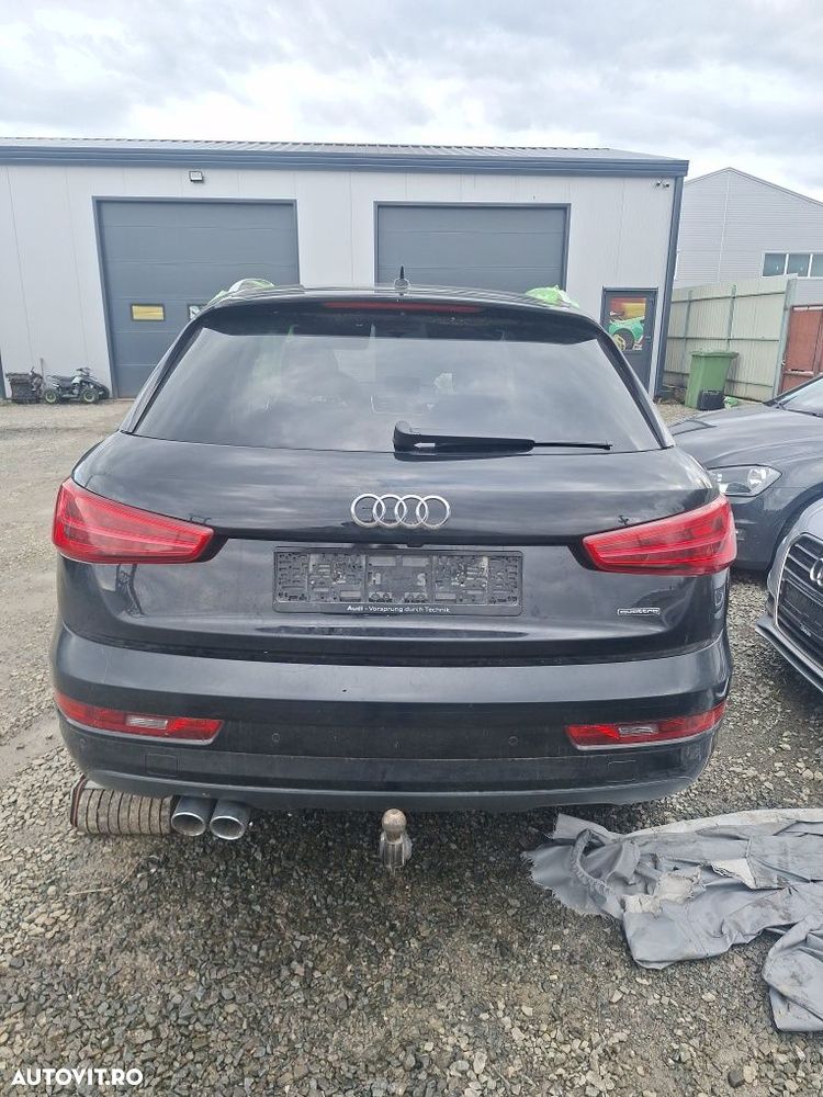 Dezmembrez Audi Q3 2.0 tdi DFT 150 cp culoare negru LY9T - 6